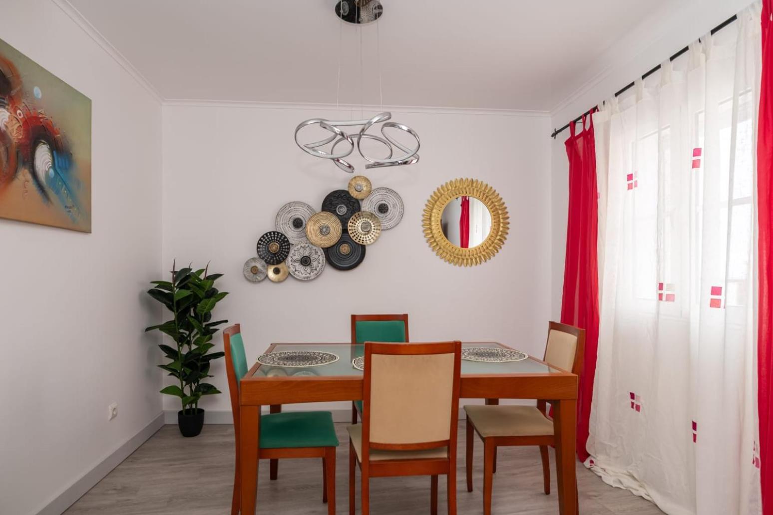 Family Friendly Azorean Apartment Ponta Delgada Zewnętrze zdjęcie